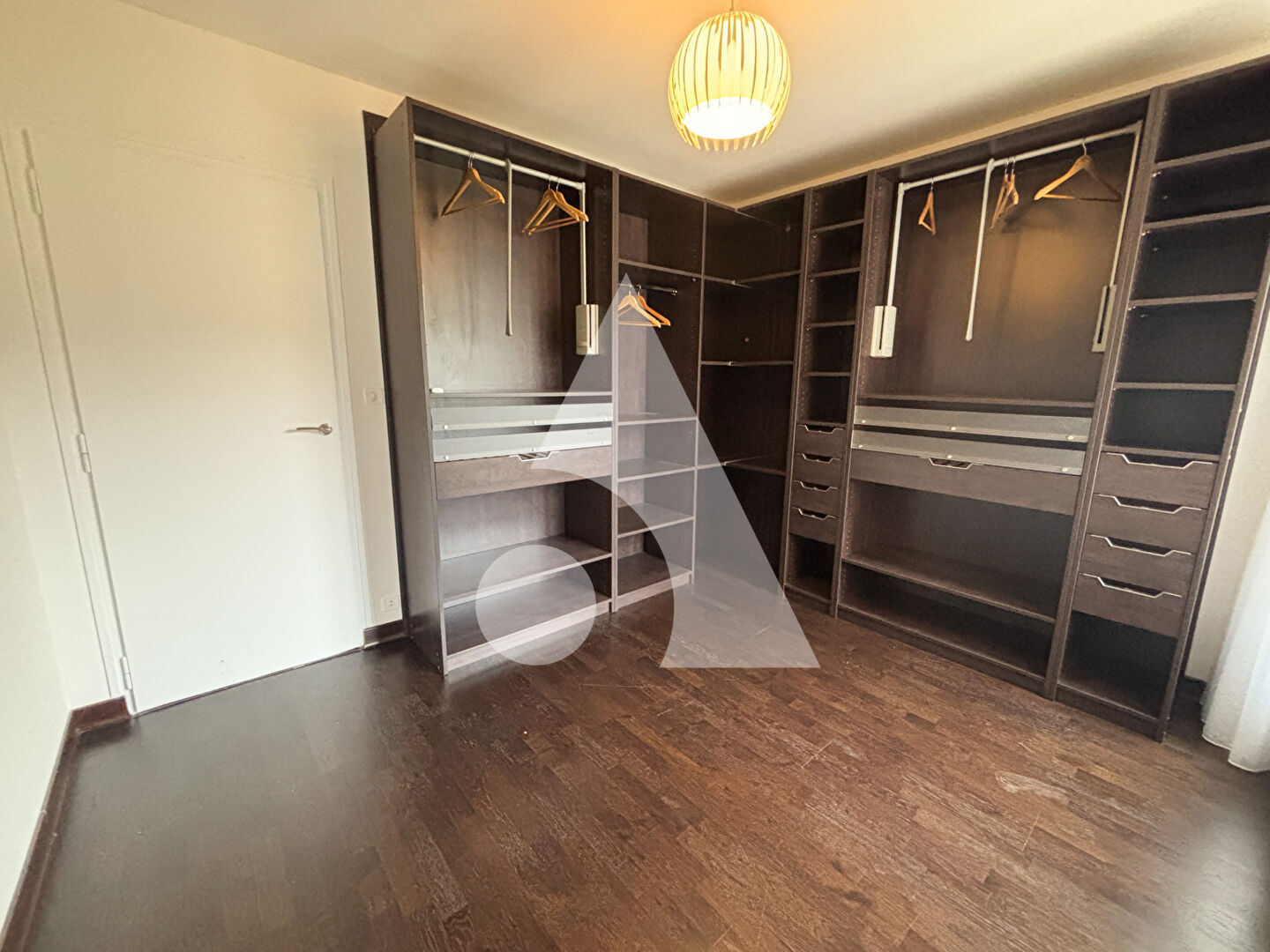 Photo A louer - Grand appartement T4 de 100 m² - Valserhône (01200) image 5/6