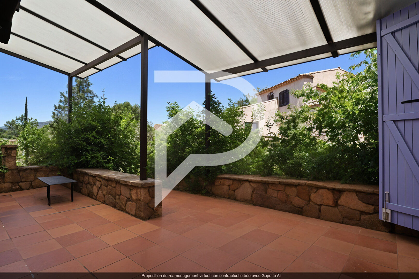 Maison traditionnelle de type 7 avec sous sol et terrain de 745 m2