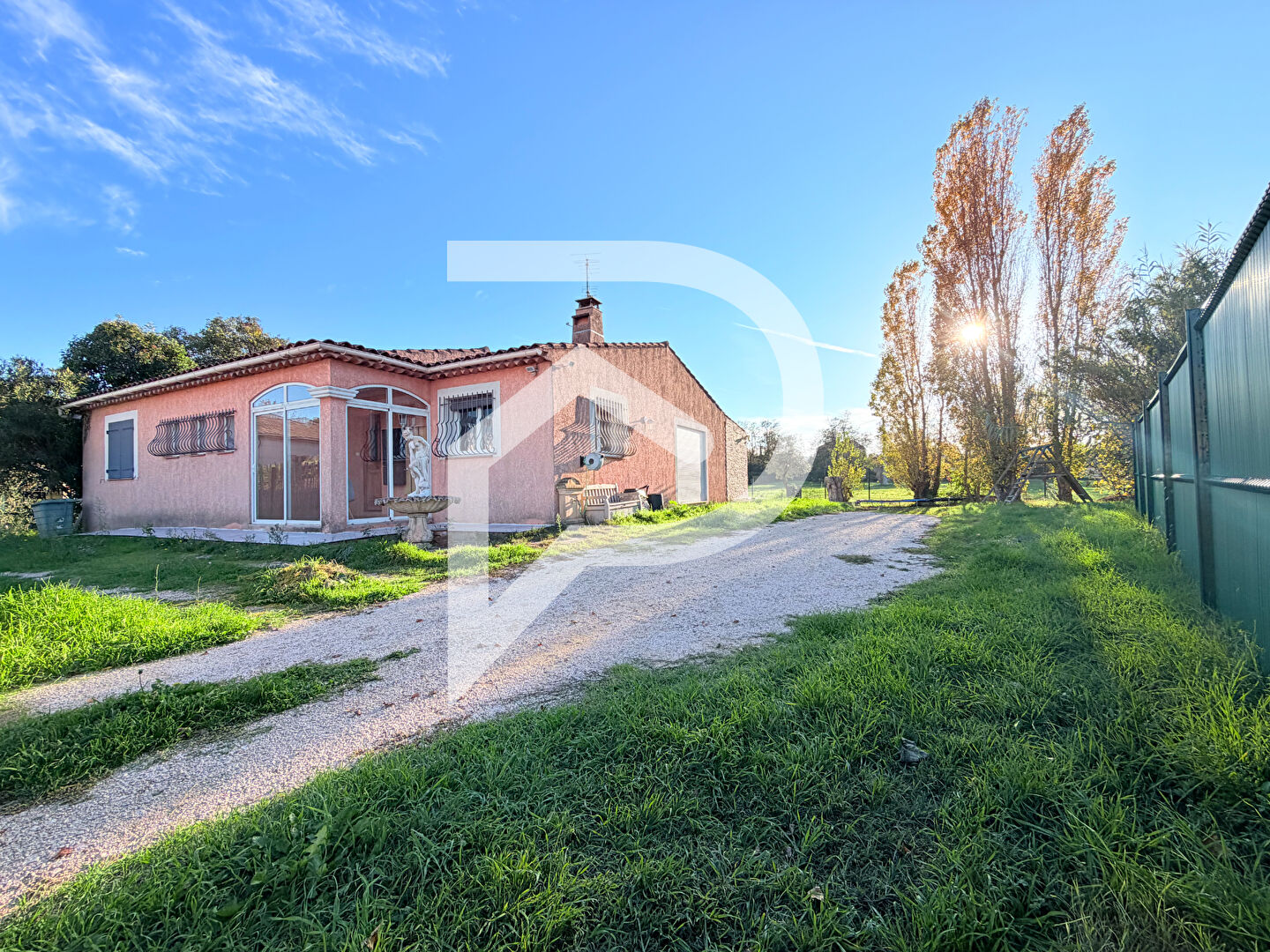 Maison Gardanne 5 pièce(s) 165m2 .