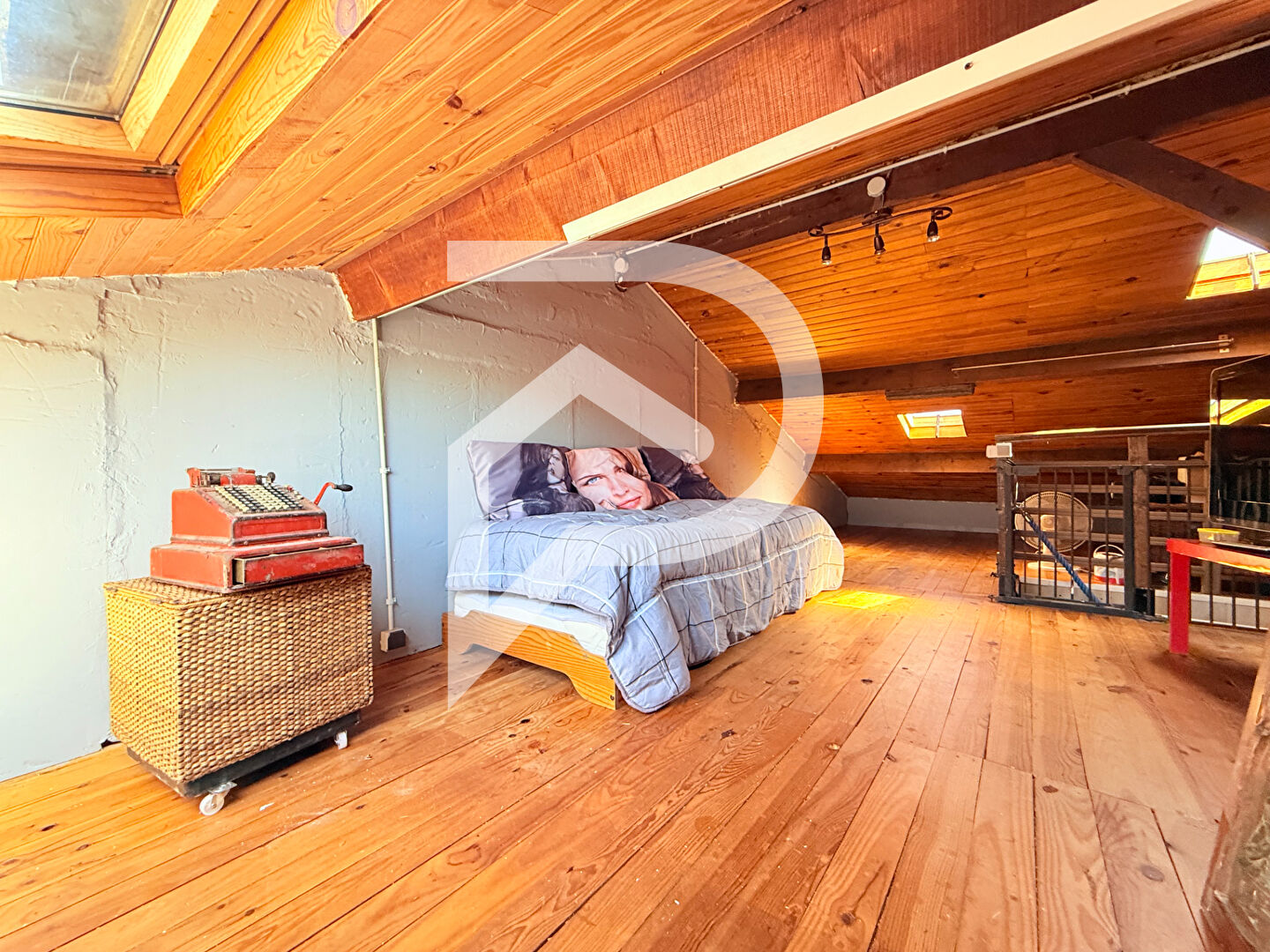 Appartement Gardanne type 3 de 70 m2 garage de 50m2