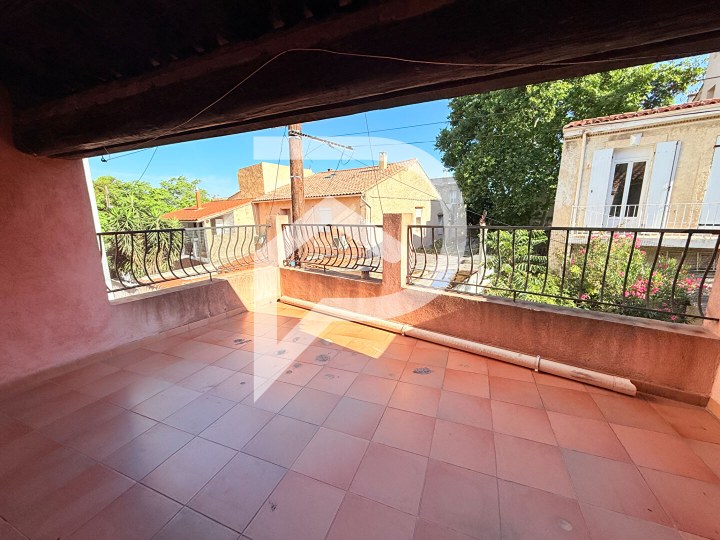 Maison de ville T2 de 50 M2 avec terrasse