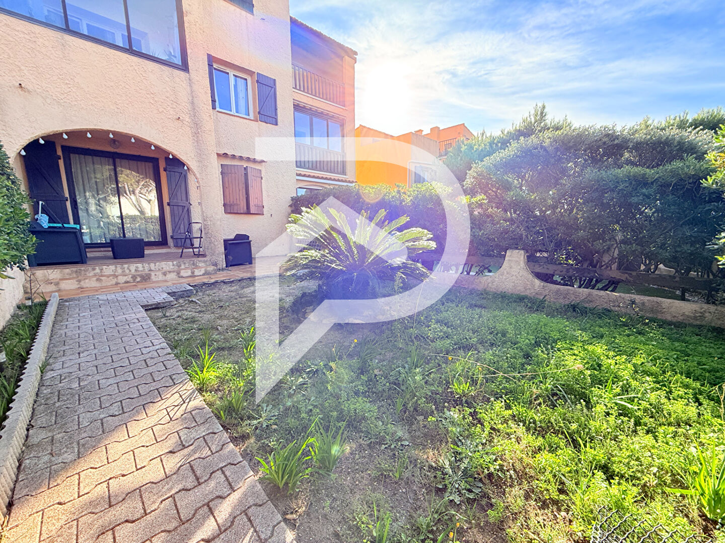 Appartement T2 en RDC avec jardin et place de parking