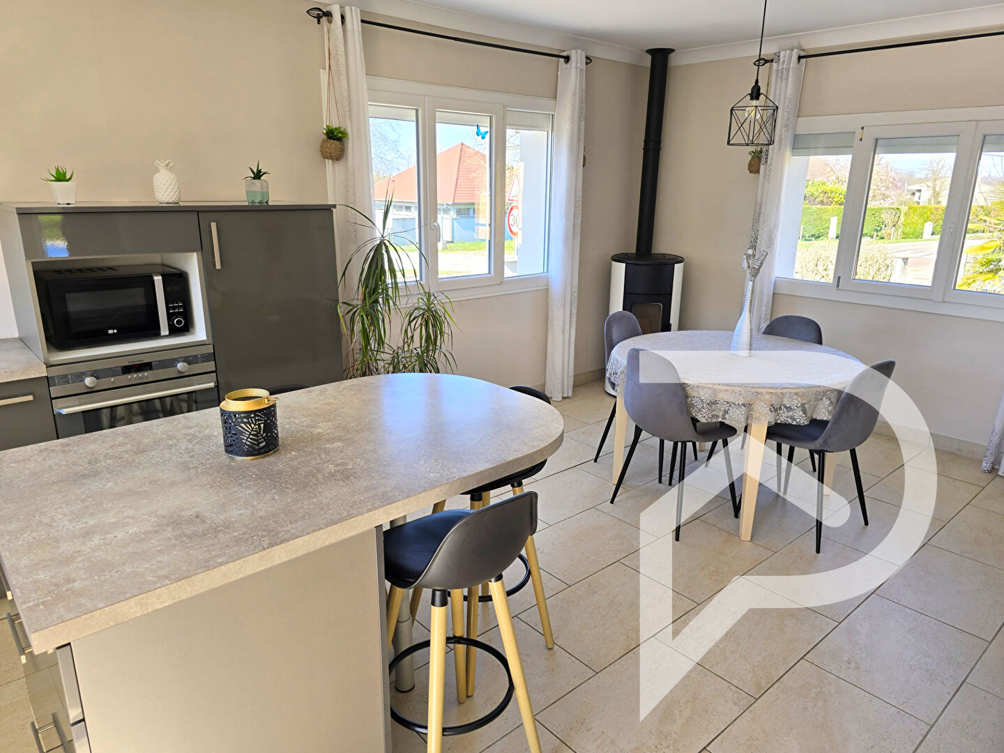 Photo Maison Champvans 3 pièces 70 m2 image 4/6