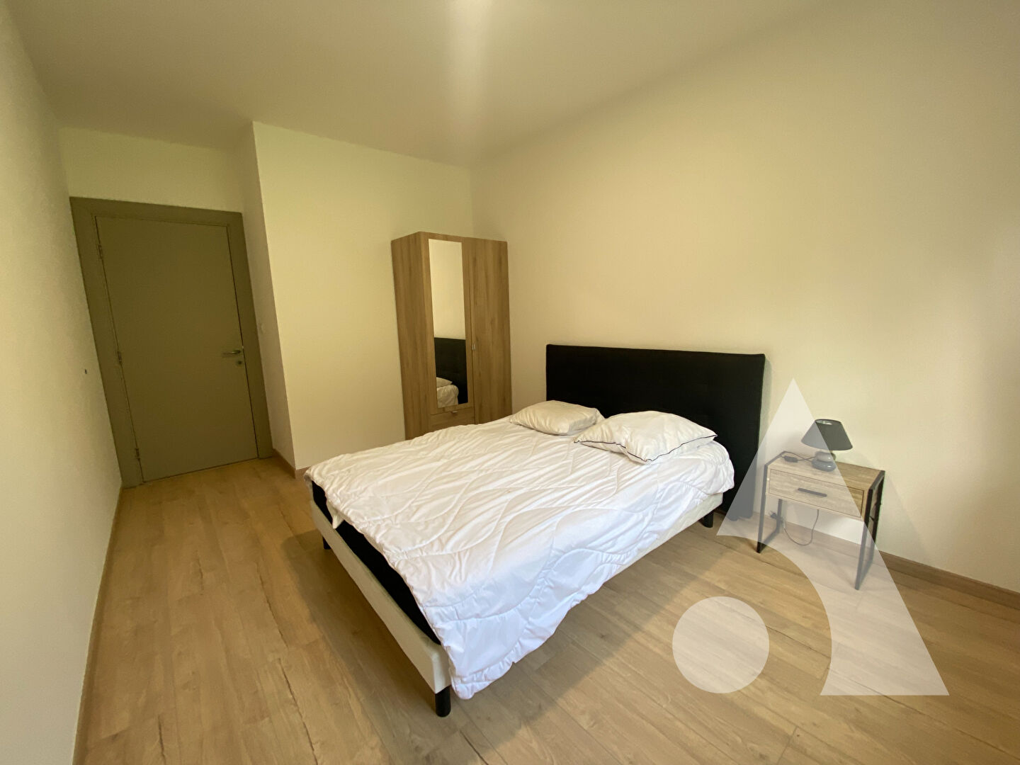 Photo appartement 73M² rdc gauche image 4/6