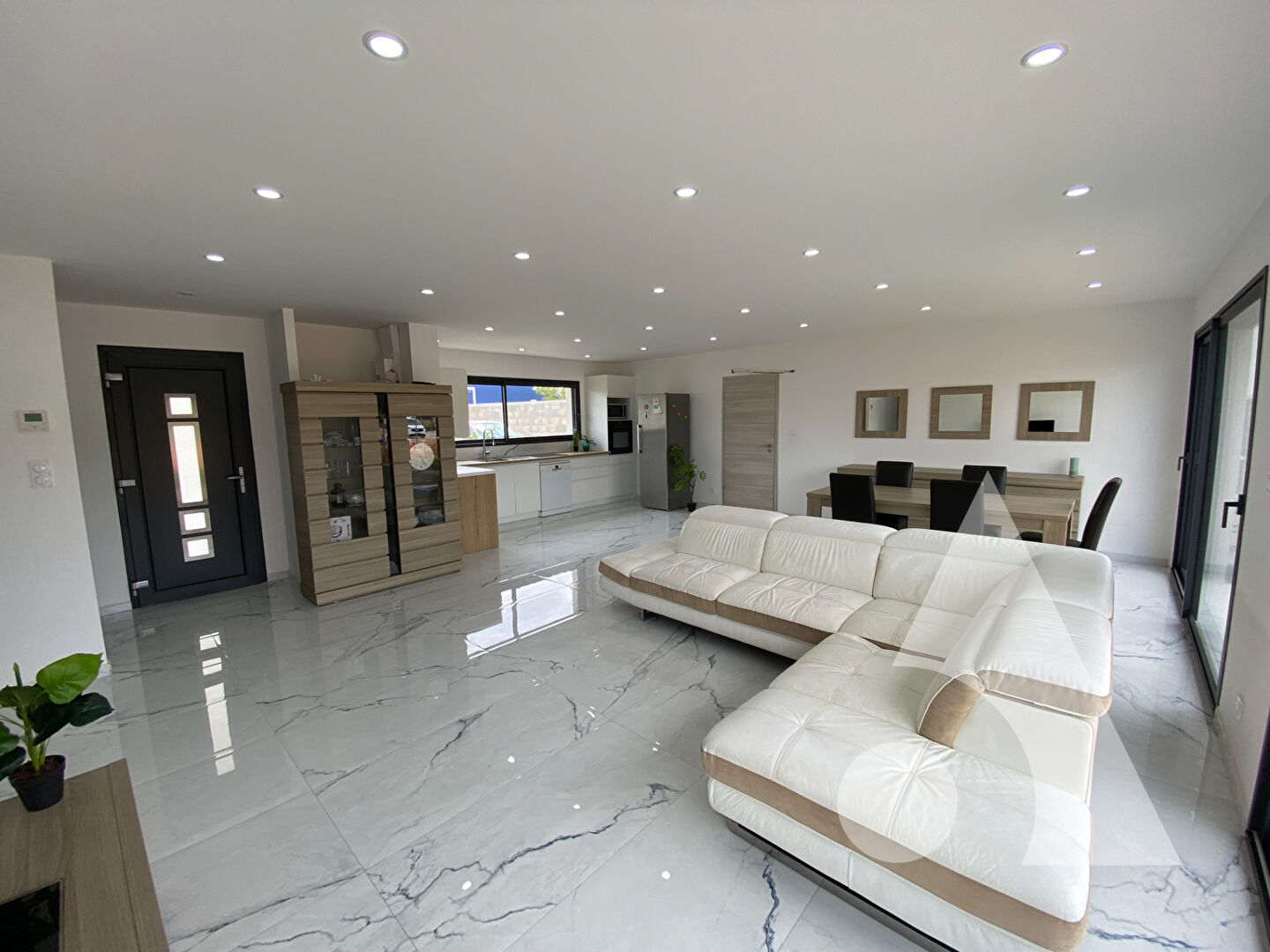 Photo Maison Tavaux 5 pièce(s) 100 m2 image 2/6