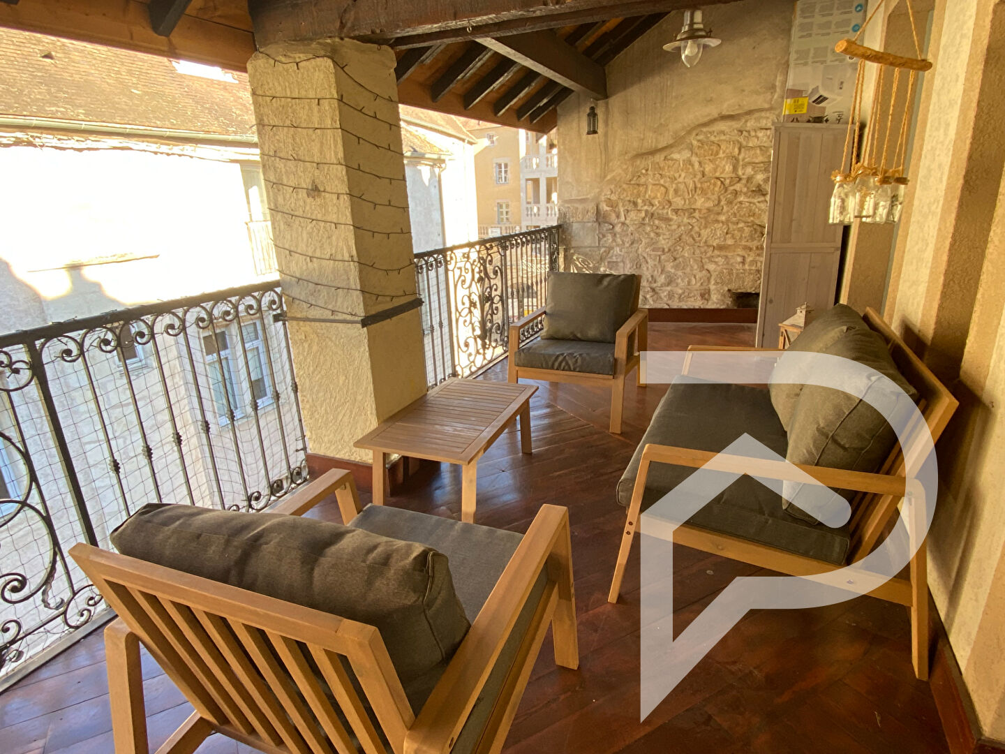 Appartement Dole 5 pièce(s) 134 m2