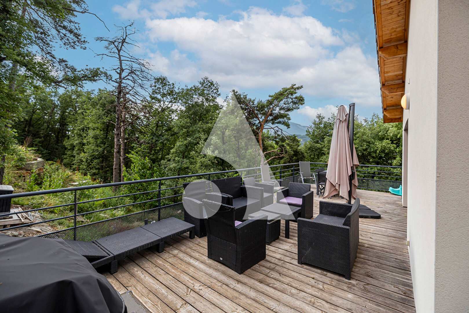 
Maison d'architecte familiale avec terrasse plein sud - GAP (05000) !
