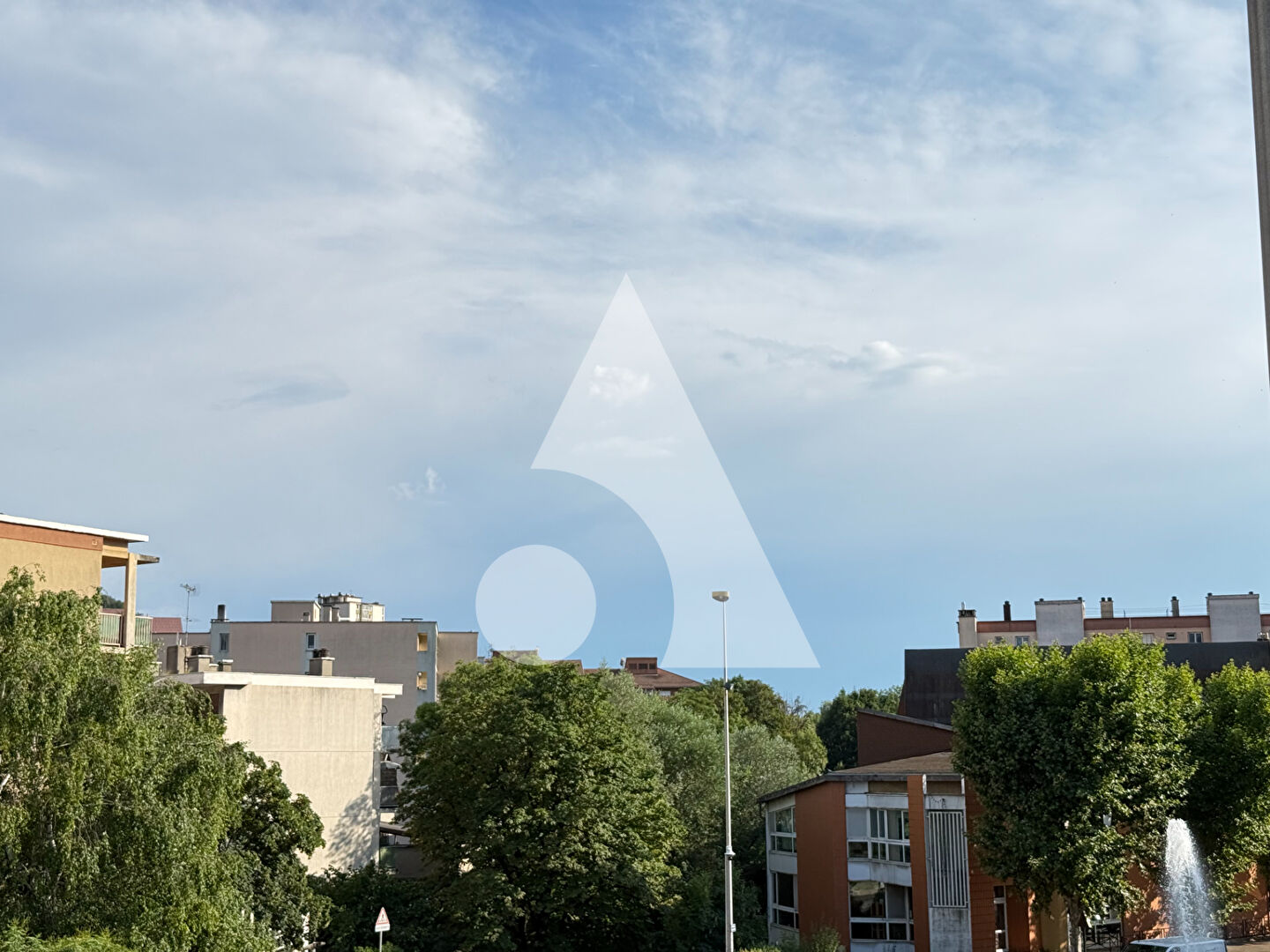 
À vendre - Appartement T3 lumineux avec Garage en centre-ville de Gap

