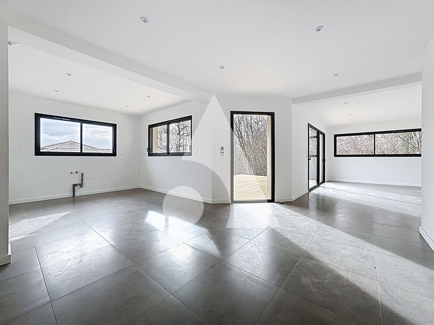 
Maison 5 pi&egrave;ces 120 m&sup2; La Rochette (05000) !
