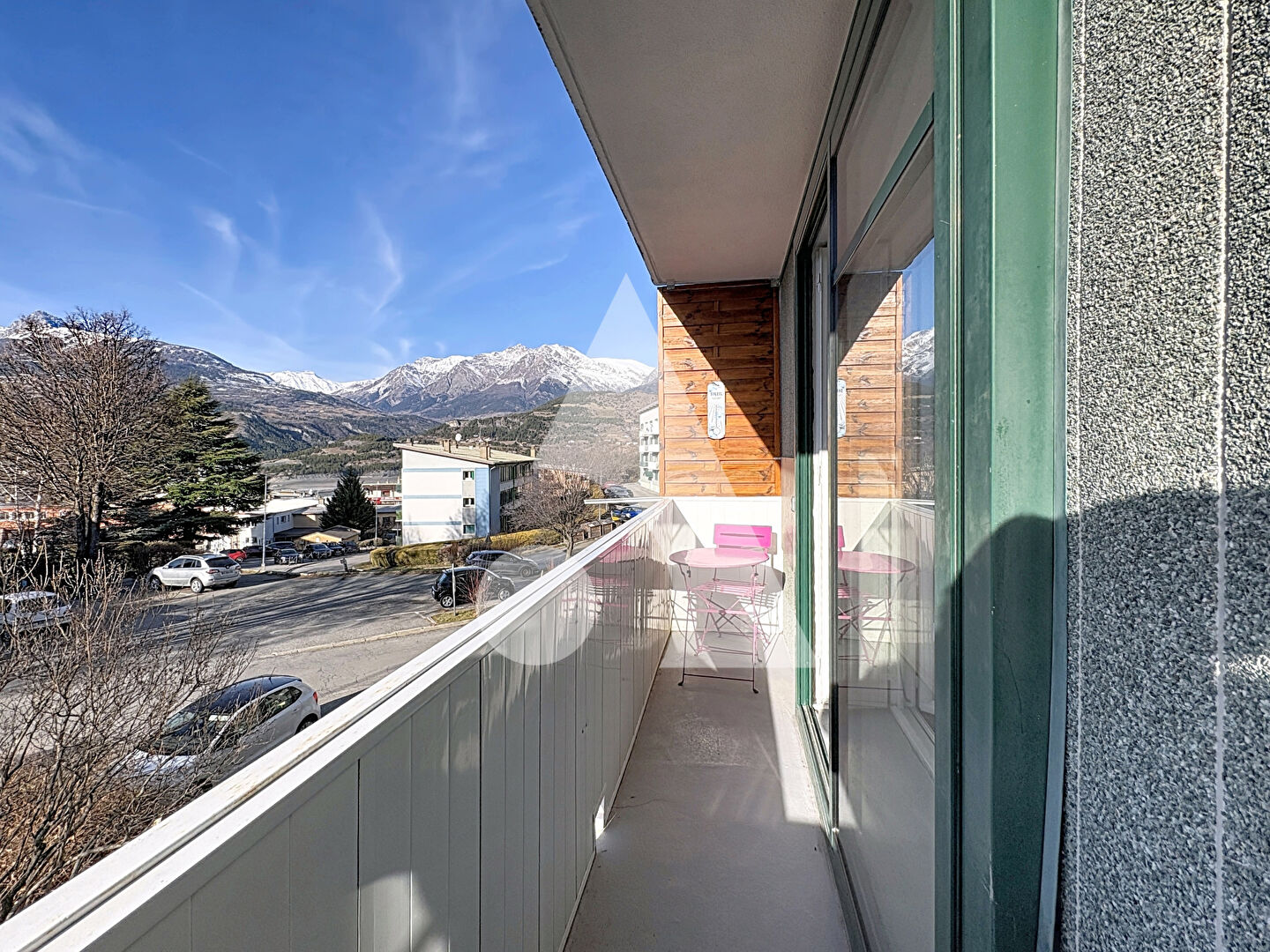 
T3 lumineux avec vue lac &agrave; Savines-le-Lac (05)
