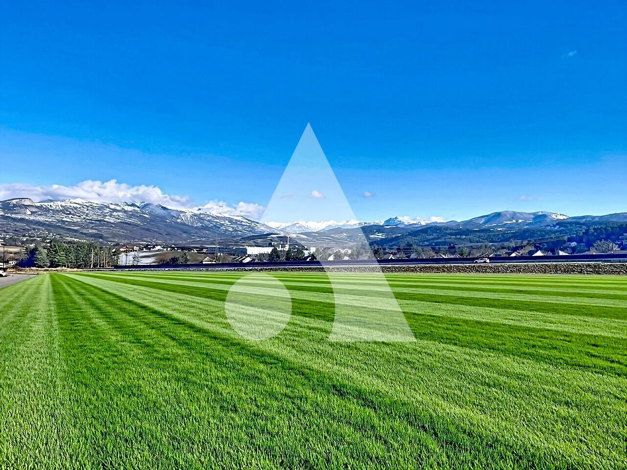 
Terrain &agrave; b&acirc;tir environ 507m2 &agrave; Gap (Charance / Les Aurouzes)
