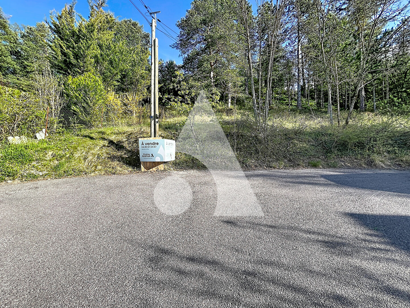 
Terrain de 739 m2 entre ville et nature &agrave; Gap
