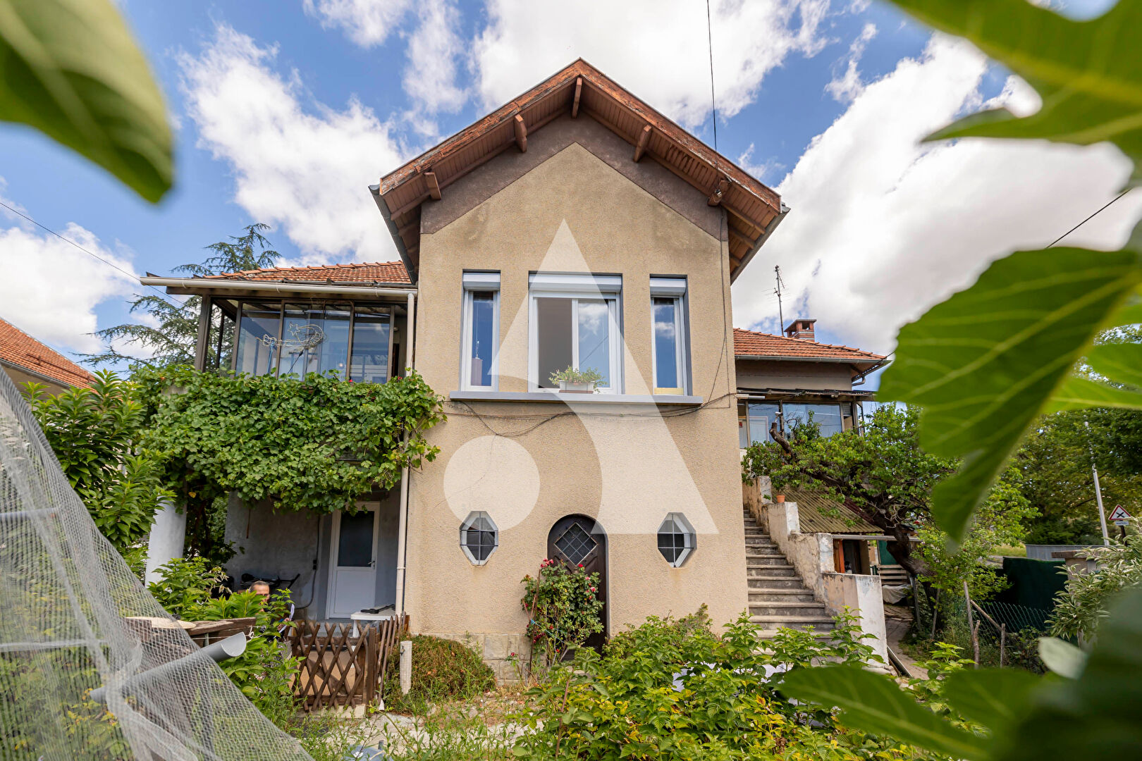 
GAP Maison 5 pi&egrave;ces 138 m&sup2; avec T2 ind&eacute;pendant  274 000 
