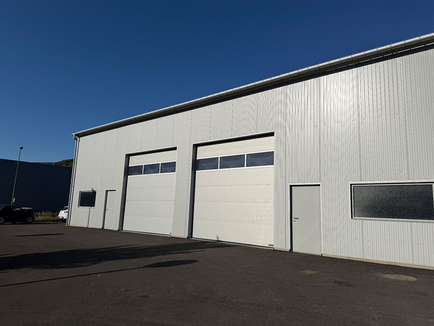 
Local commercial La Saulce 210 m&sup2; ou 420 m&sup2; !
