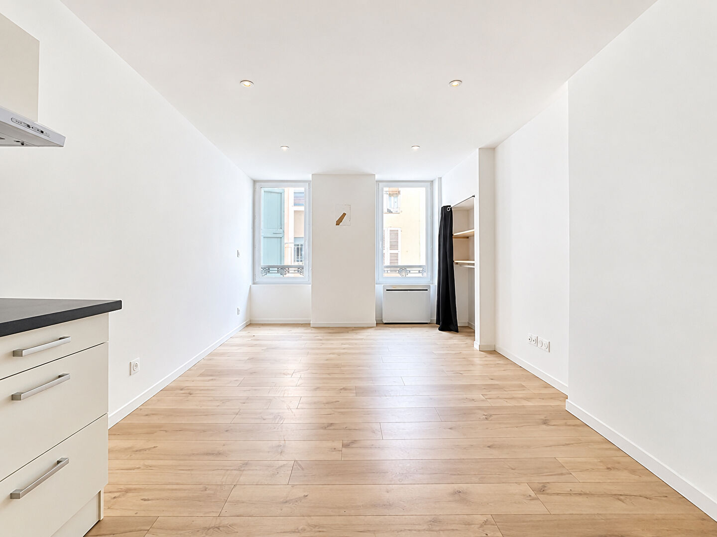 
&Agrave; VENDRE - STUDIO - 22,07 M&sup2; - GAP CENTRE - VILLE !
