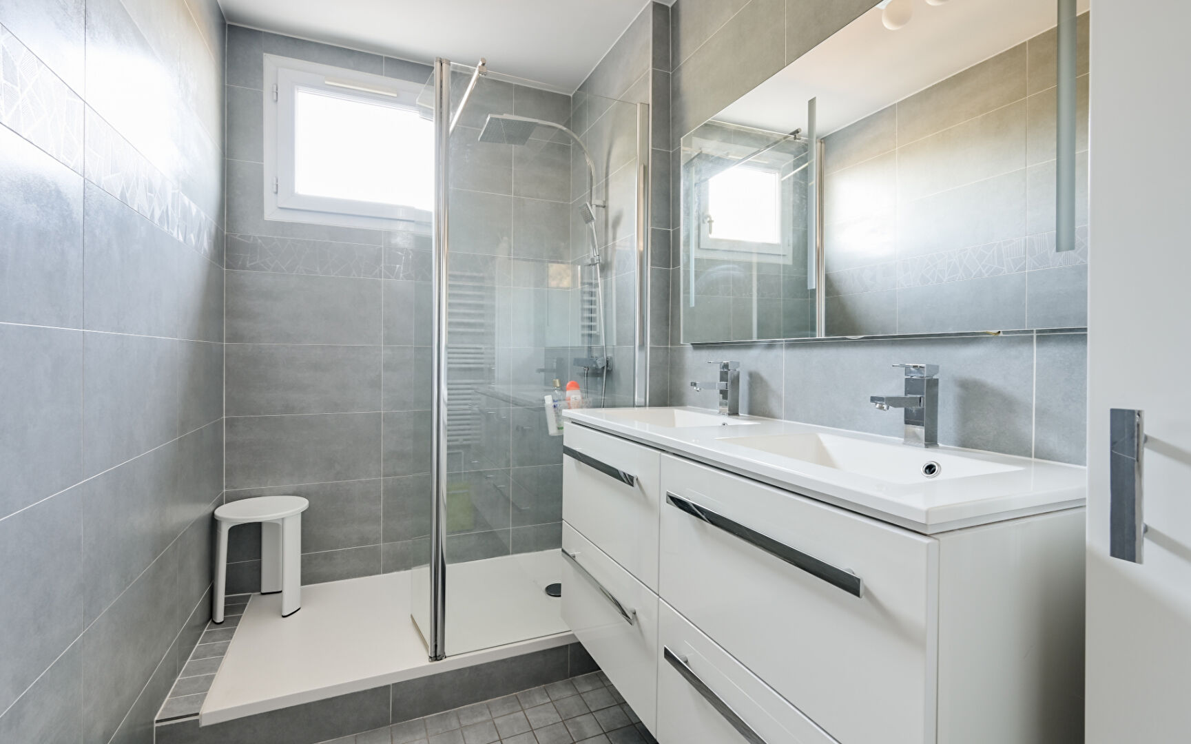 Photo T4 81m² 3 chambres, balcon, cave et parking image 6/6