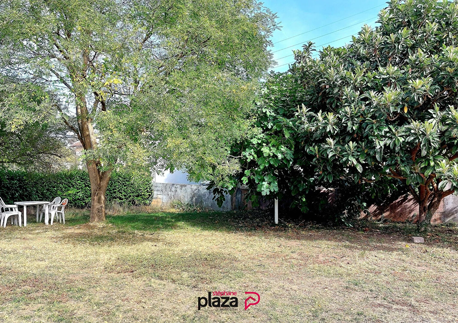 Photo Rare à la vente, appartement T3, parkings et cave image 2/6