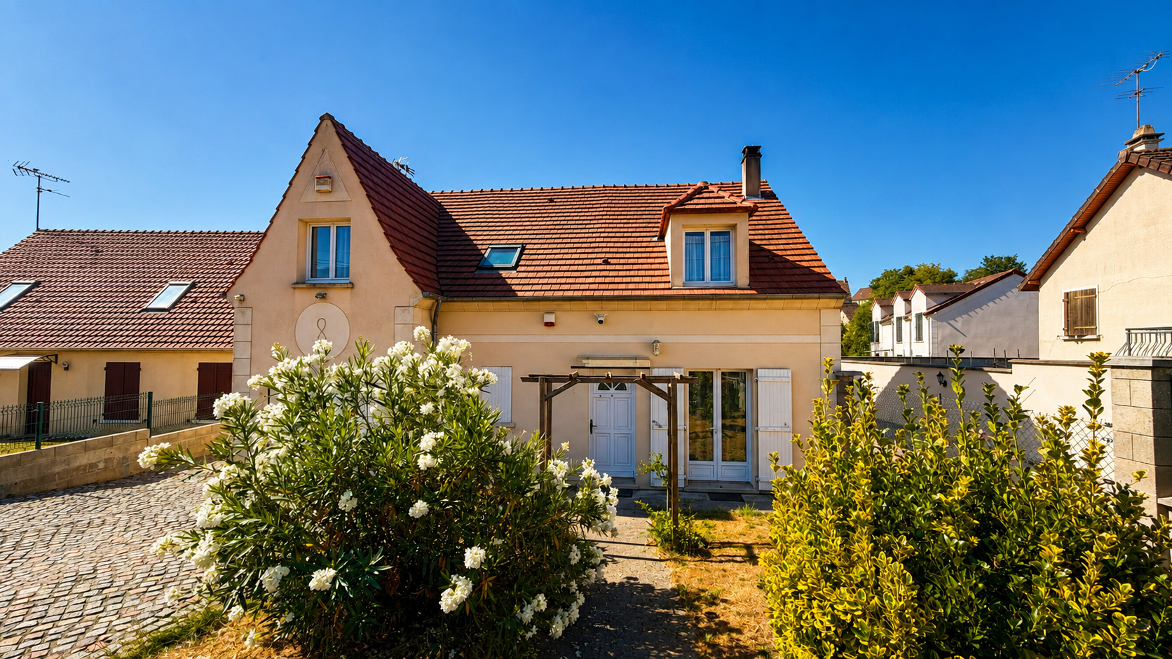 Maison Fontenay En Parisis 7 pièce(s) 127 m2