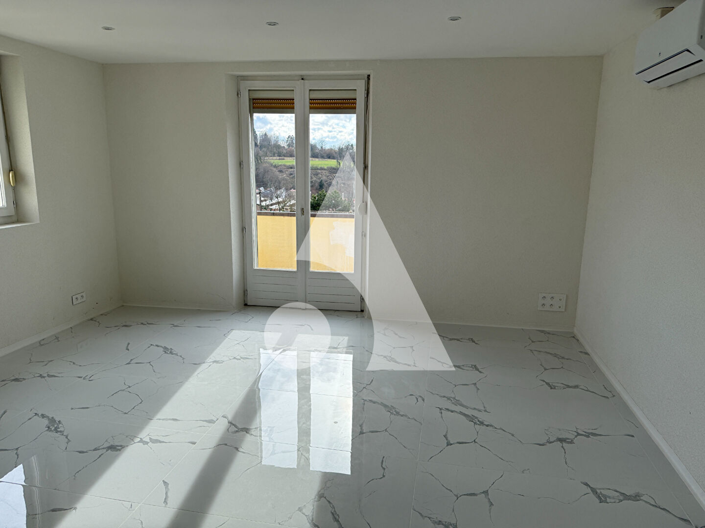 Photo Appartement Beaucourt 2 pièce(s) 65.68 m2 image 3/6