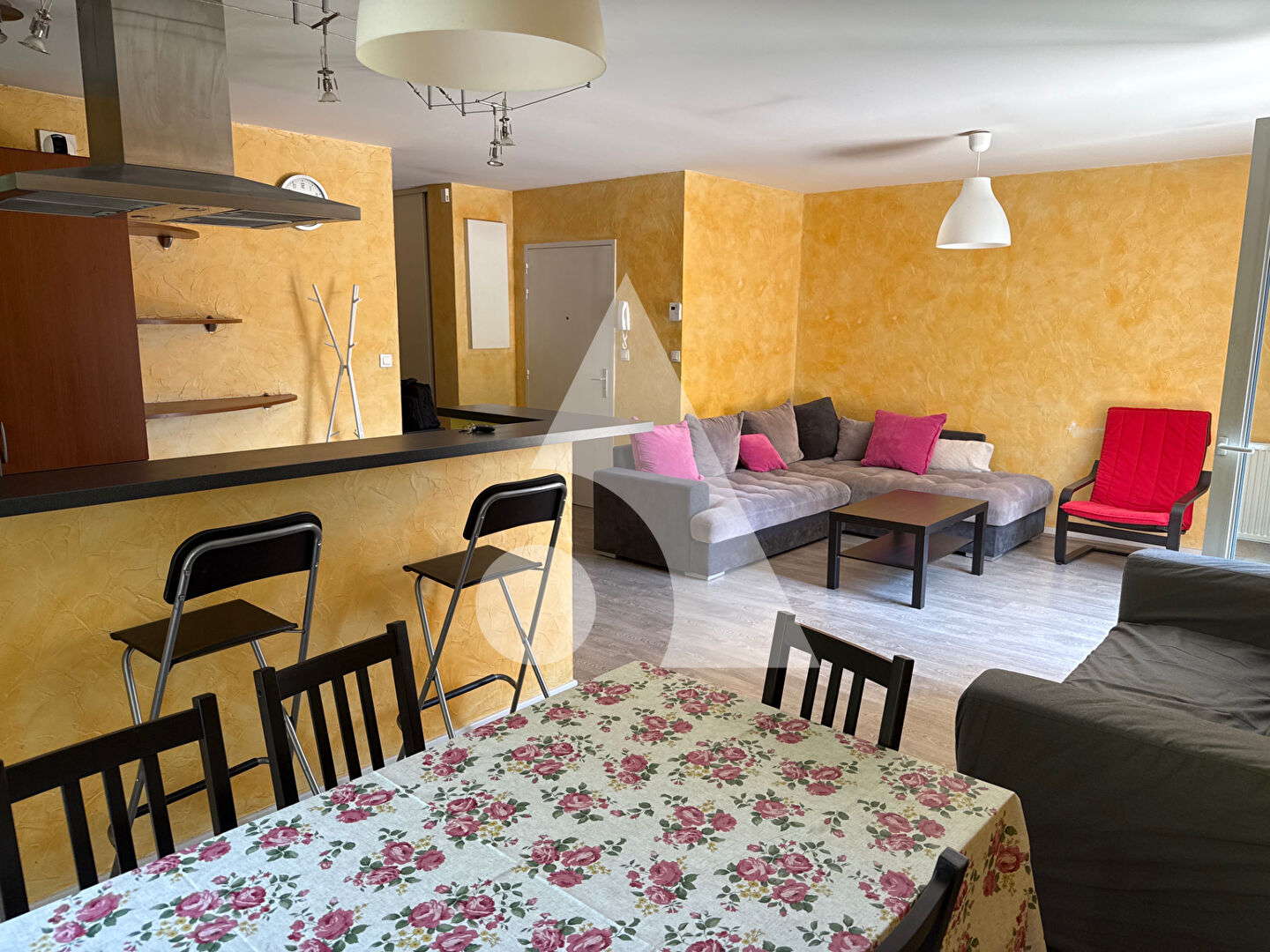 Photo appartement meublé 3 pièces 66 m²  Belfort image 3/6