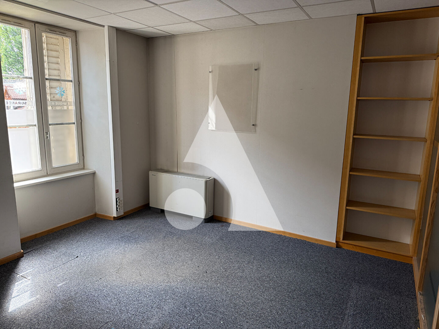 Photo Immeuble Delle 15 pièce(s) 356 m2 image 5/6