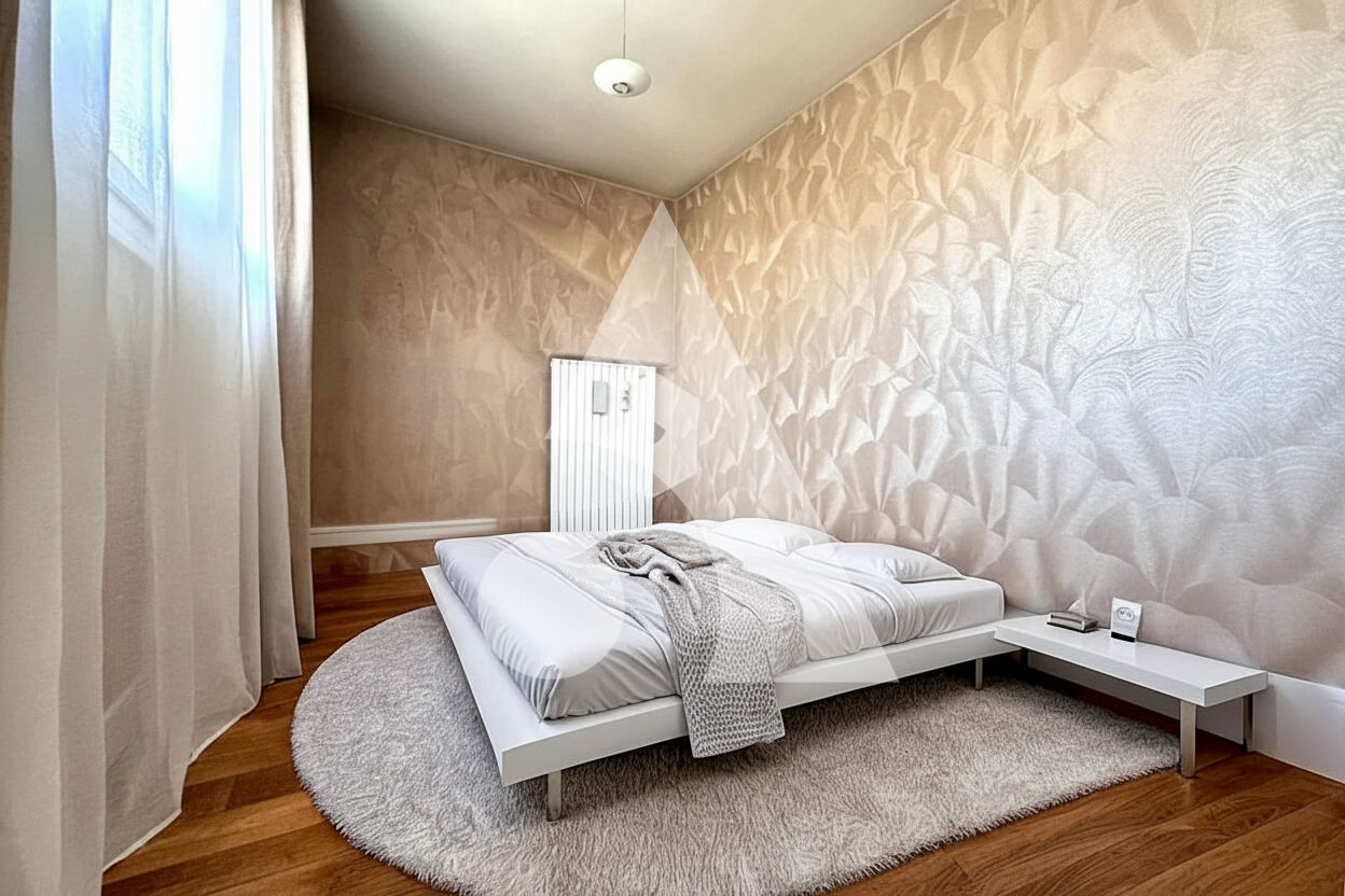 Appartement Epinay Sur Seine 2 pièce(s) Immeuble avec ravalement voté à la charge des vendeurs -