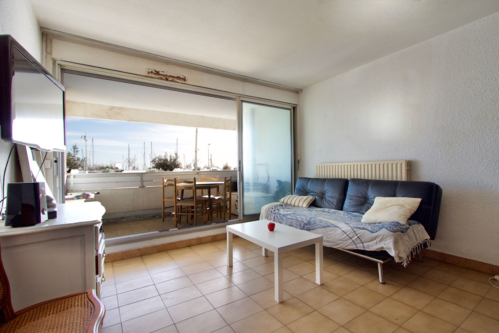 Photo EXCLUSIVITÉ - APPARTEMENT T2 - 49 M2 ( 47,51m2 Carrez) - TERRASSE DE 7 M2 - 1 PLACE DE PARKING PRIVÉE ET SÉCURISÉE. image 5/6