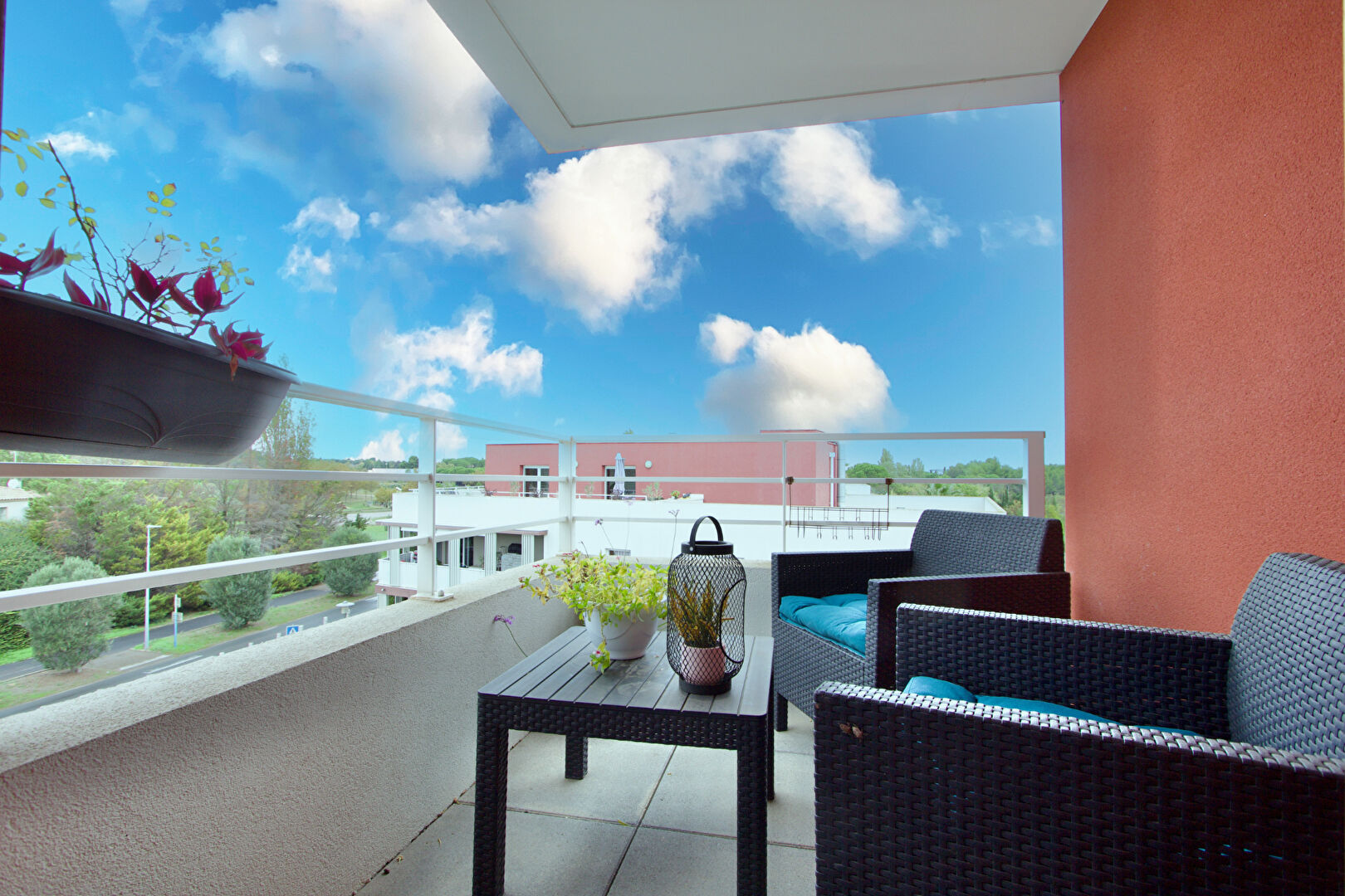 LATTES - MAURIN -  APPARTEMENT 2 PIÈCES - 42 m2 - BALCON - DERNIER ÉTAGE - PLACE DE PARKING PRIVATIF