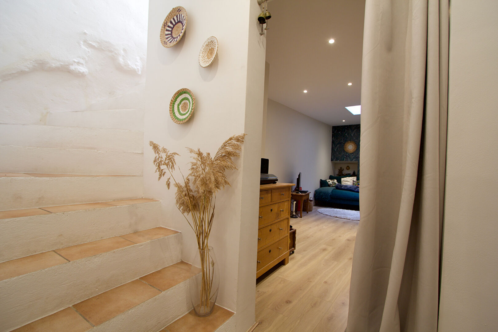 Photo EXCLUSIVITÉ À LAURENS - MAISON DE VILLE RÉNOVÉE - 5 PIÈCES -  3 CHAMBRES - CLIMATISATION - EXTERIEUR image 3/6