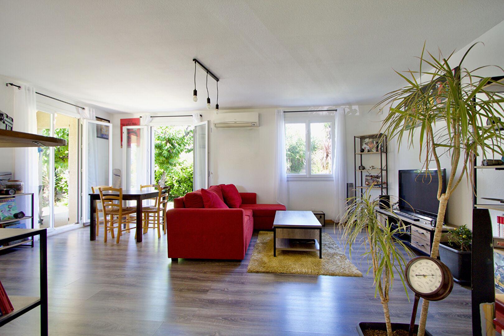 Photo LATTES - QUARTIER TRÉS RECHERCHÉ  - VILLA 90 M2 - 3 CHAMBRES - PISCINE - JARDIN ARBORÉ - GARAGE image 5/6