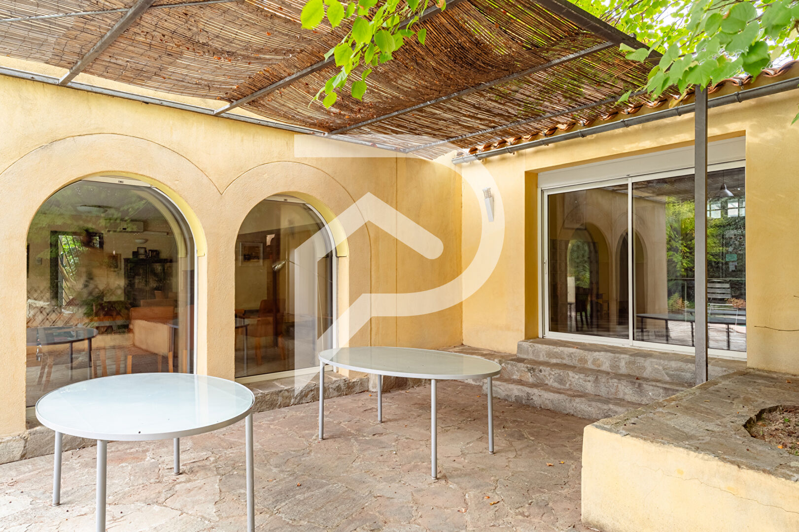 Photo Maison Aix En Provence  6 pièces 229 m²  sur 760m² de terrain image 4/6