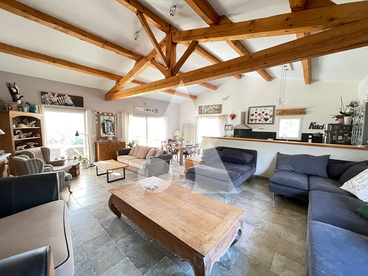 Photo Lauris - Villa plain-pied-150m² env. hab -1136m² env. de parcelle- piscine image 6/6