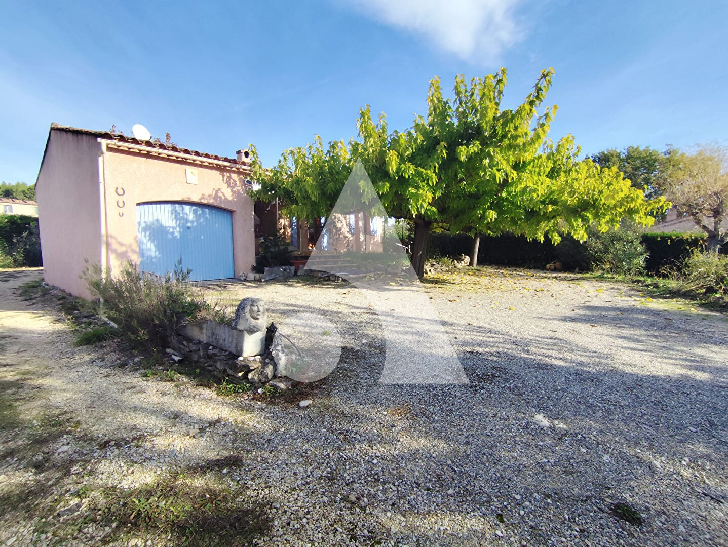 Photo Gargas- Maison plain-pied d'environ 91 m² sur une parcelle de 1388 m² image 1/6