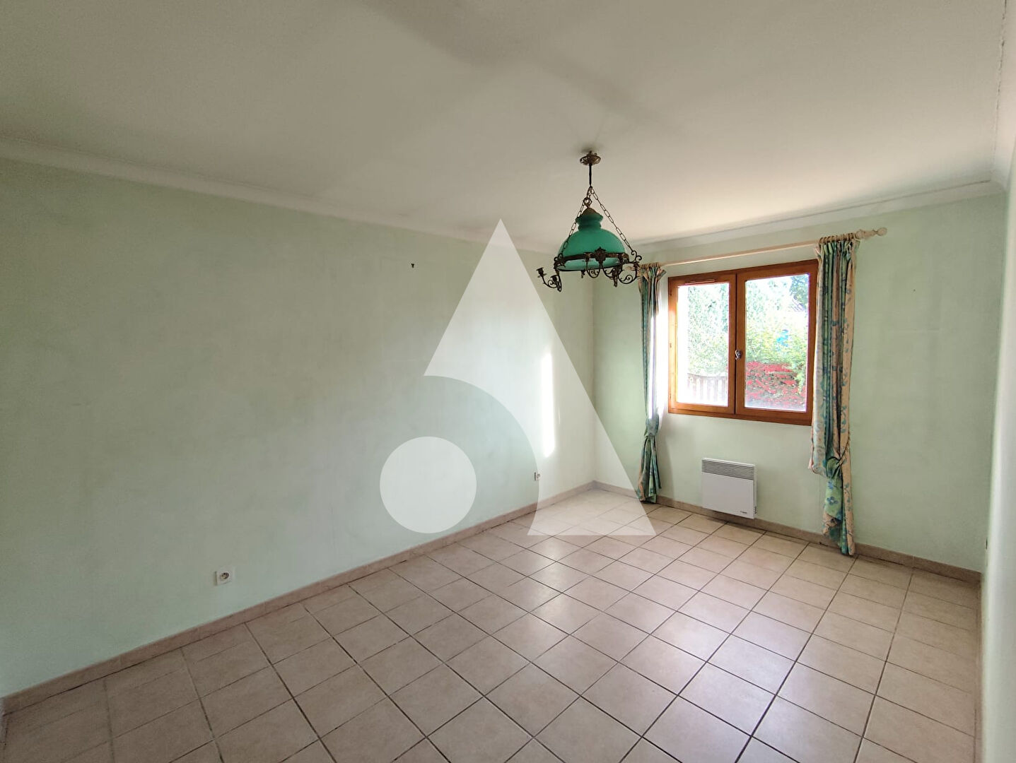 Photo Gargas- Maison plain-pied d'environ 91 m² sur une parcelle de 1388 m² image 5/6