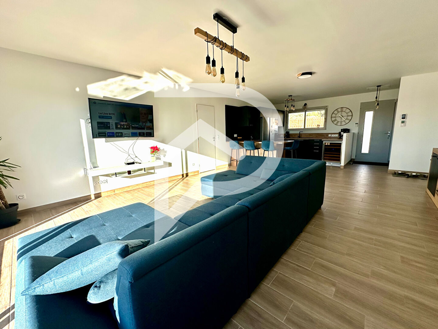 Photo La Motte D'aigues - Villa récente 4 pièces de 98 m2  hab - Garage image 4/6