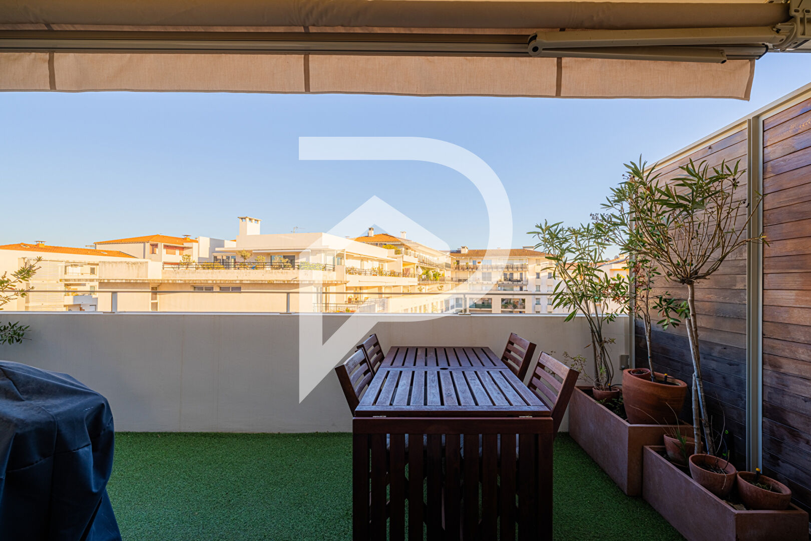 Photo Aix en Provence Duplex 5 pièces de 136 m2 hab avec terrasse image 2/6