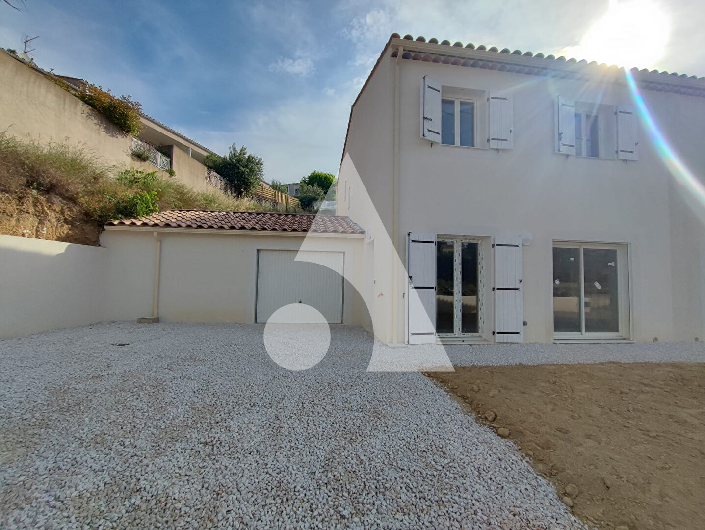 Pertuis - Maison T4 de 105 m2  hab avec jardin et garage