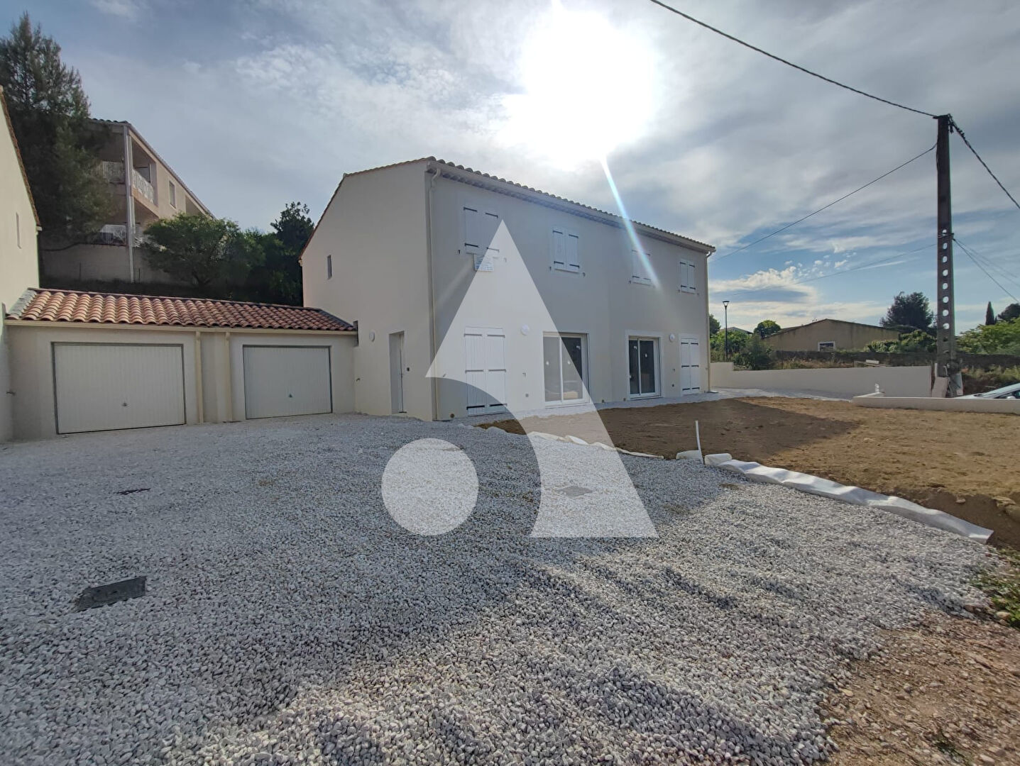 Photo Pertuis - Maison en cours de finition 4 pièces 105 m2  hab avec jardin et garage image 2/4