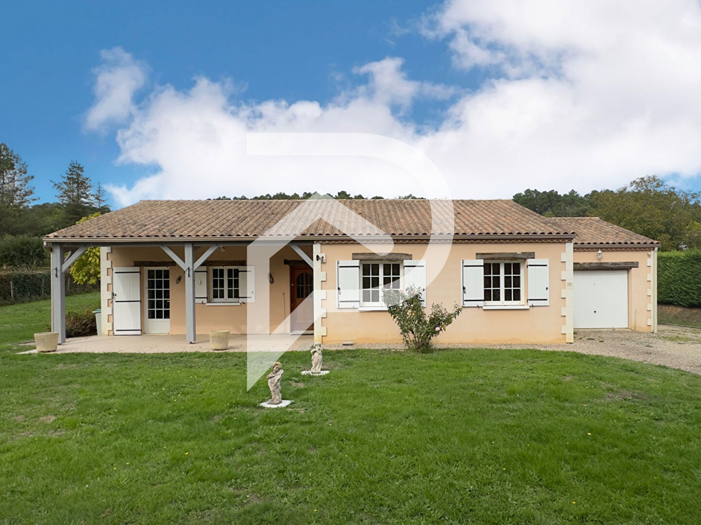 Maison de plain-pied Villamblard 3 chambres et garages