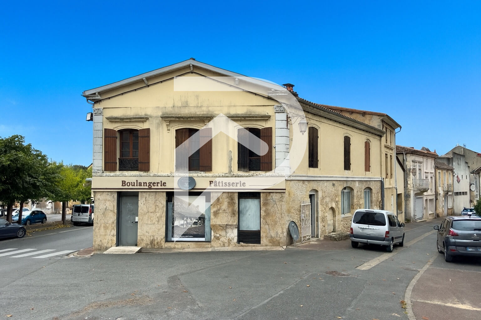 Immeuble Mussidan 8 pièce(s) 280 m2