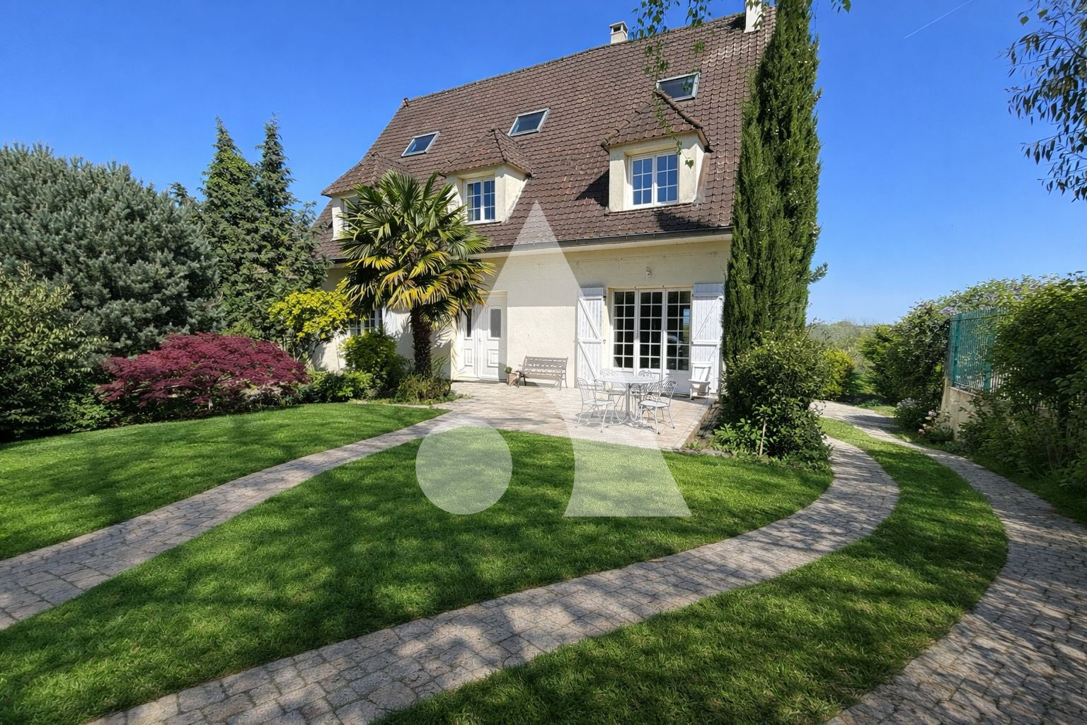 Maison Jablines 6 pièce(s) 200 m2 / 4 Chambres