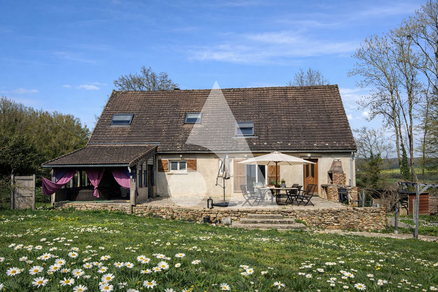 Maison Sablonnieres 199m2 / 8291m² de Terrain