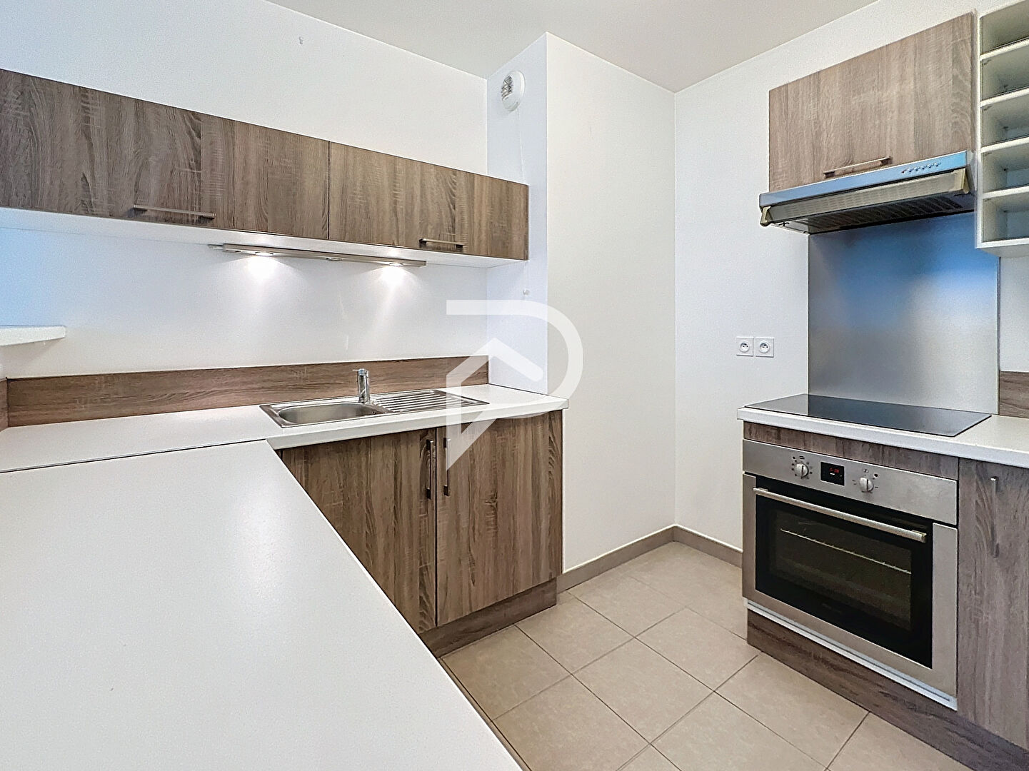 Photo Appartement Saint-thibault-des-vignes 2 pièce(s) image 4/6