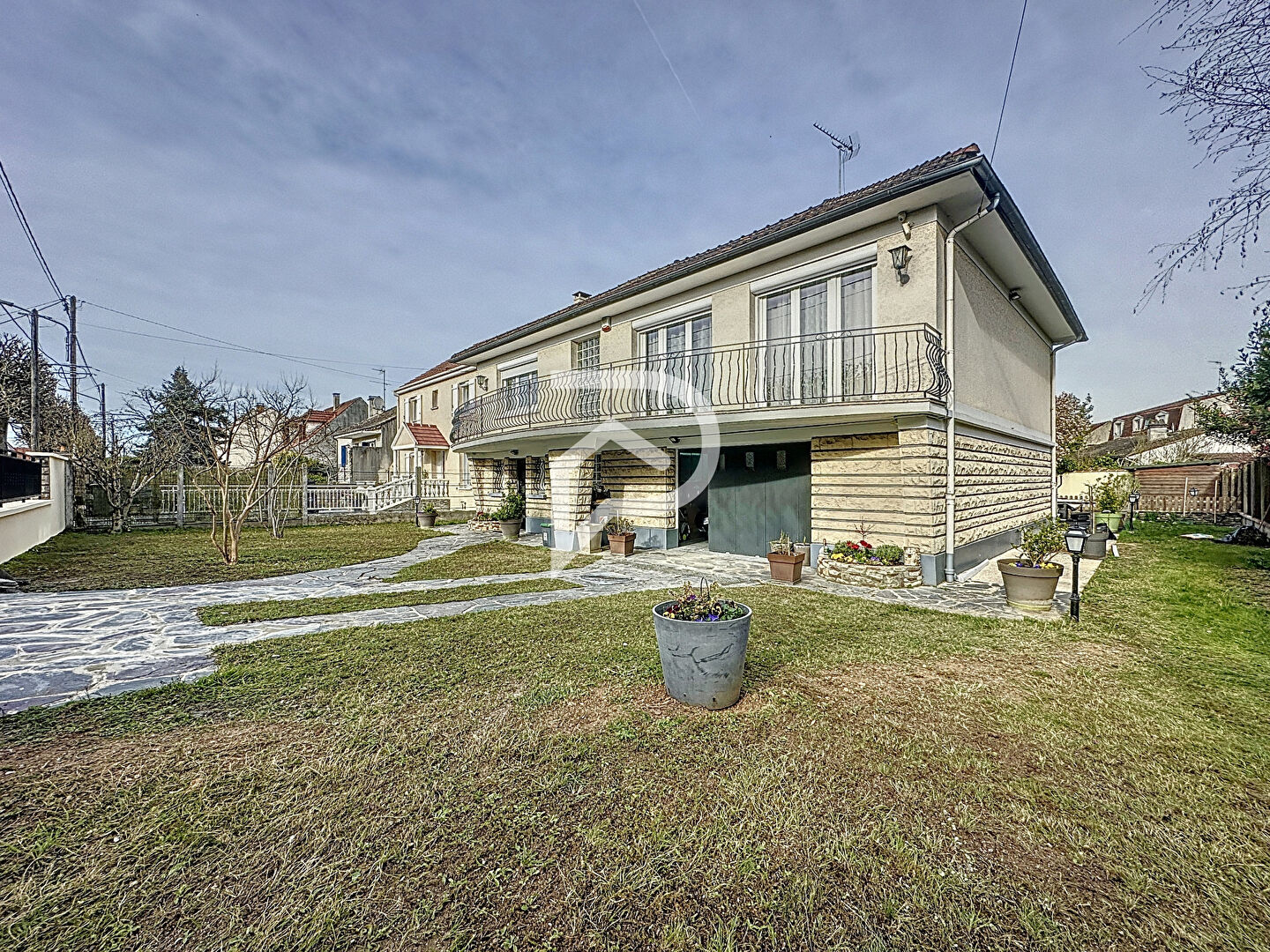 Agence immobilière de Stéphane Plaza Immobilier Champs sur Marne