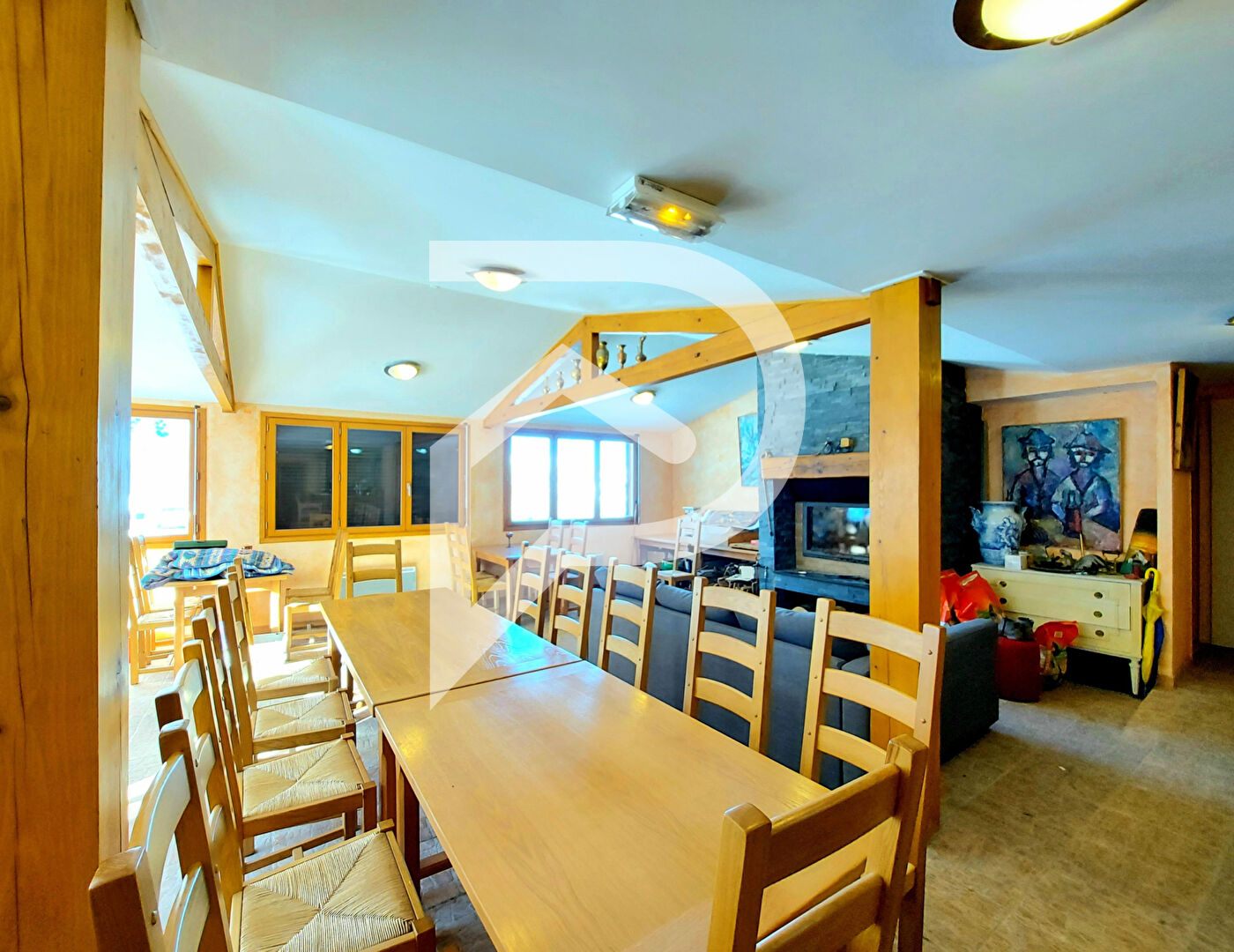 Photo CHALET de 328 m² AVEC VUE image 6/6