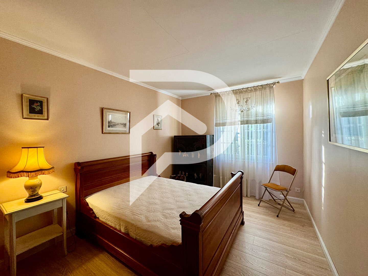 Photo Villa de plain pied 200 m2 - 8000m2 de terrain avec une partie constructible image 6/6