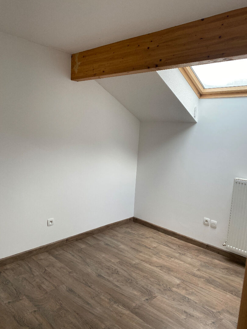 Photo À LOUER APPARTEMENT 5 PIÈCES 98.86 M2 image 5/6