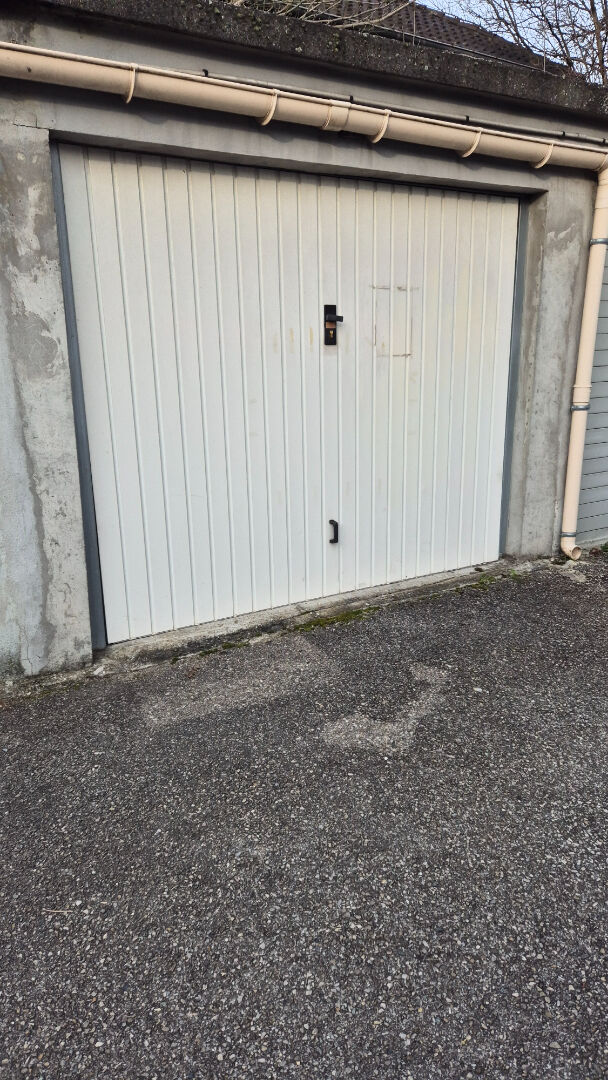 Parking / box Grenoble 15 m2