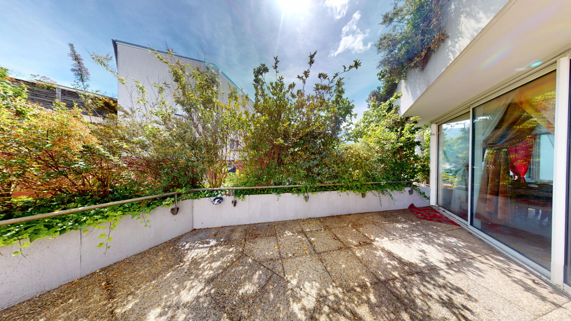 Appartement 5 pièces avec terrasse et garage