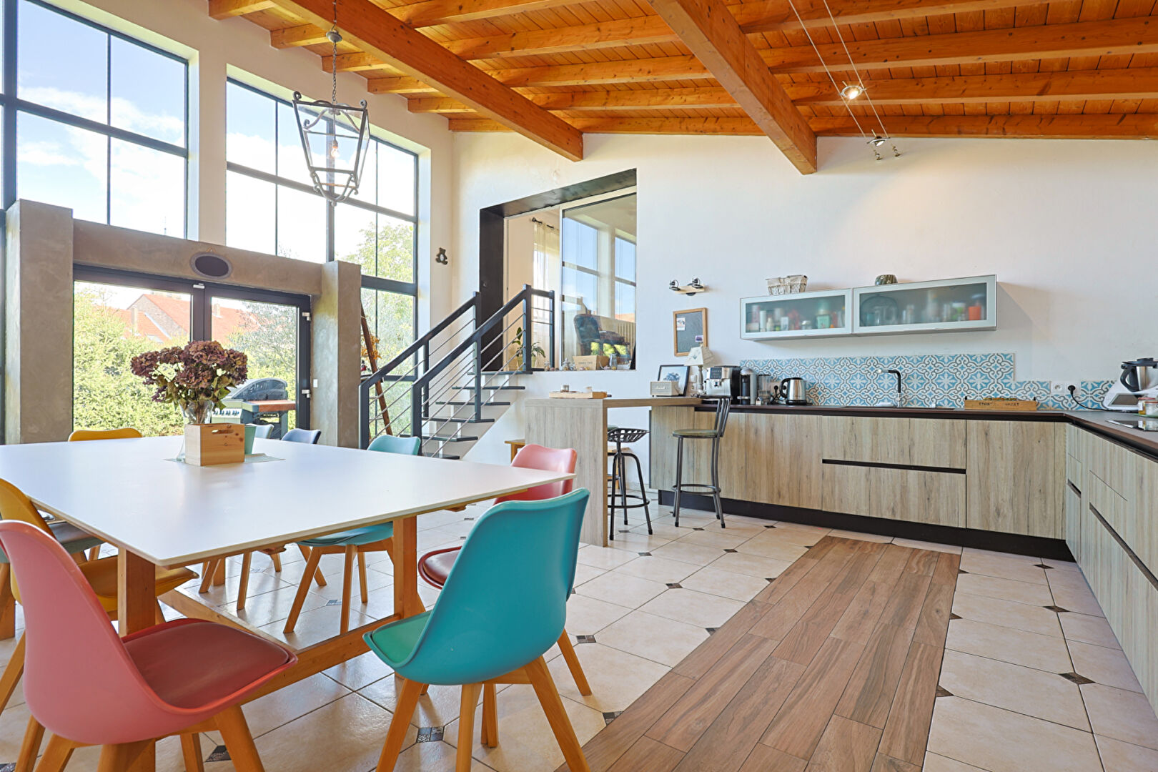 Photo Maison familiale 171 m² avec extension contemporaine, secteur prisé image 4/6